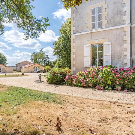 Le Chateau De Bellevue * Sainte-Cecile (Vendee)